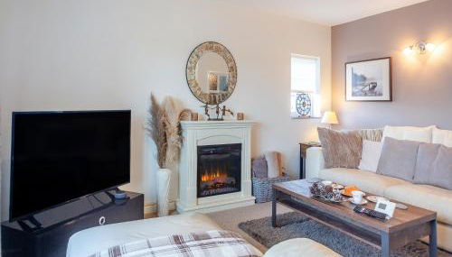 The Paddock - Photo 2