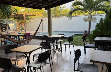 Espaçosa casa com Piscina para até 15 hóspedes - Foto 6