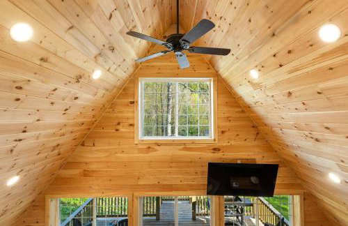 The A-mazing Creekside Escape - Foto 26