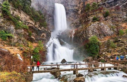 La cabaña del lago en ZAFIRO LAGUNAZO Parque Natural del Río Mundo - Foto 16