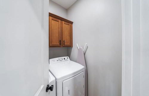 3BR 2BA Home with King Queen & Twin Beds - Foto 30