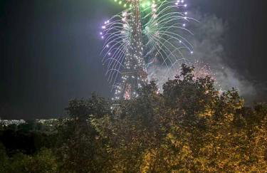 Apartment with Eiffel Tower view - Photo 46