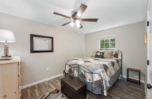 Coyote Cabin at Woodland Retreat at DeSoto beside DeSoto State Park - Foto 5