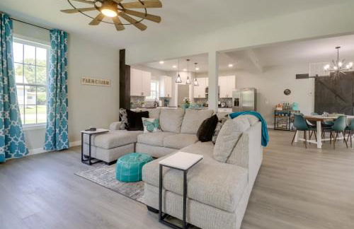 Spacious Yard, Games and Fire Pit Grove Home Rental - Foto 4