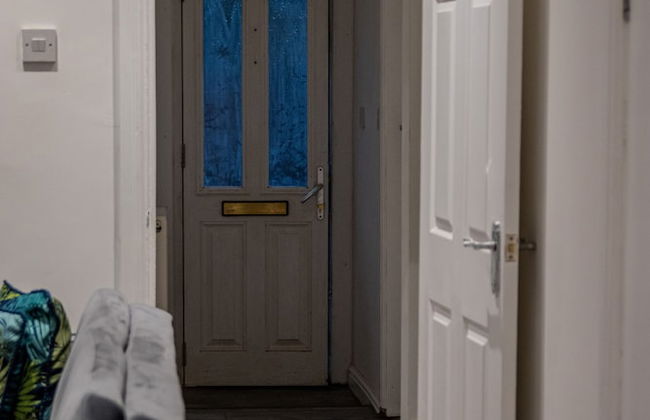 BV Comfy Spacious 3 Bedroom House At Tatton Street Manchester - Foto 47