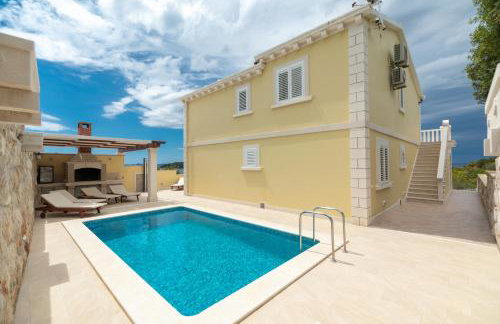 Holiday house with a swimming pool Prizba, Korcula - 199 - Photo 3