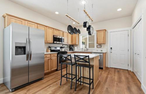 Cozy Boise Getaway walk to Stadium Fireplace Garage - Foto 8