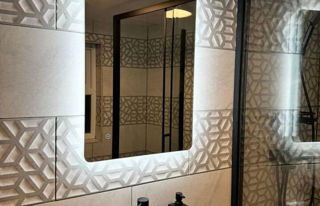 Elegant 2-bedroom Apartment Near City Centre - Foto 6