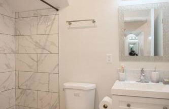 1-Bedroom with Cali King Size Bed in San Diego - Foto 23