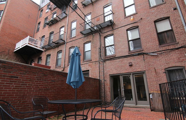 Maverick Suites at 402 Columbus Ave - Foto 47