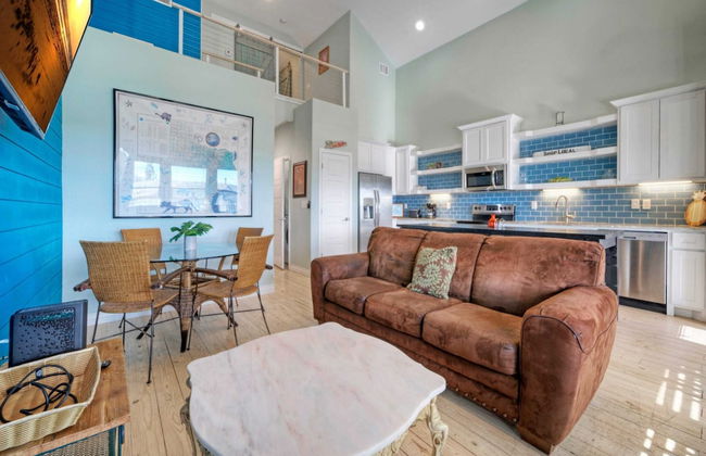 Sleeps 26 2 Homes w/ Waterfront Pool + Boat Dock Laguna Village Escape - Foto 9