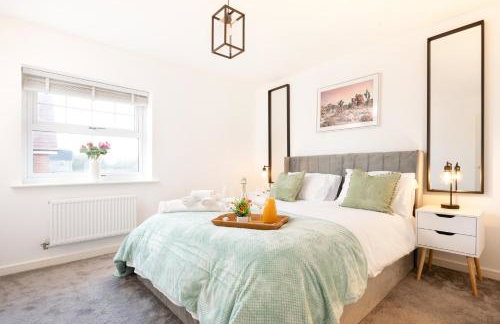 Shinfield Studio Luxury Stay - 2 Parking - Family & Business - Foto 1