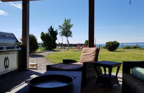 The Seaside Getaway - Photo 22