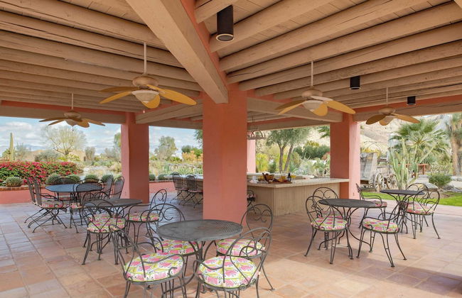 The Pond Estate by Avantstay Maximalist Designer Compound w/ 2 Casitas, Indoor + Outdoor Pools, Tennis Court, & Gorgeous Mountain Views 12k Sqft - Foto 76