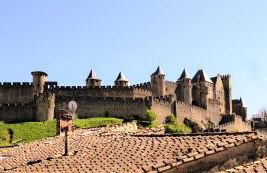 A l'ombre des remparts - Foto 1