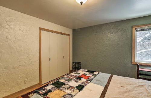 Walk to Town and Coast Anchorage Condo with Fireplace - Foto 15