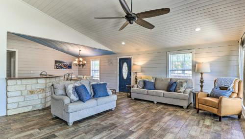 Charming Burnet Cottage with Lake View and Porch! - Foto 5