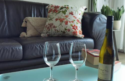 Schaake Hooksiel - Charmante Reetdachwohnung & Kostenfreier Parkplatz - Foto 7