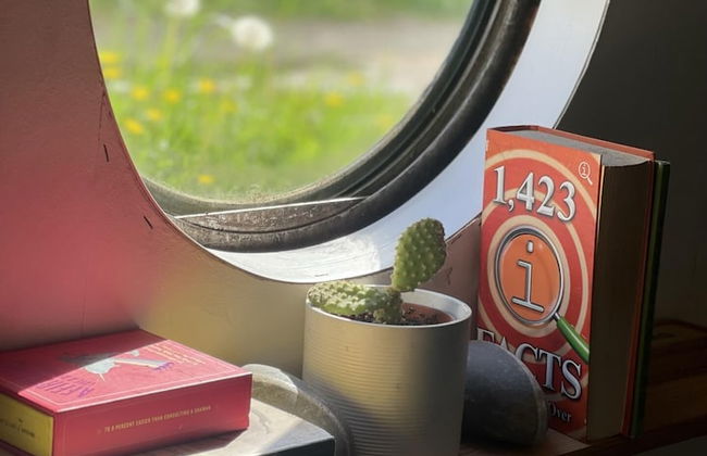 Boutique Boat Stays Contemporary Barge - Foto 13