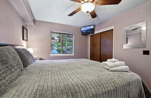 Ski In, Ski Out! 3 BDR Steps From Stagecoach Lift - Photo 35