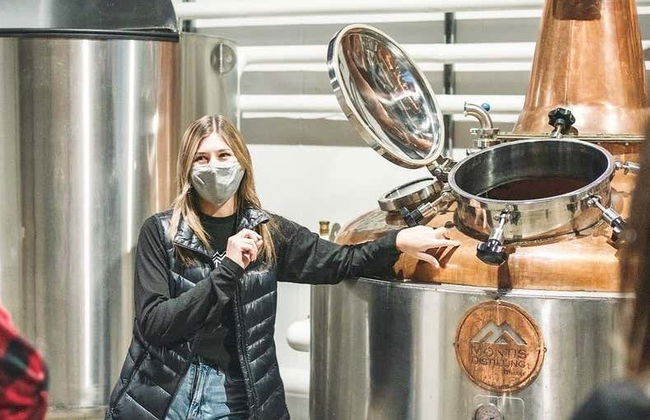 Visita à destilaria Montis - Foto 2