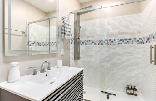 Chic Apt in the Heart of Downtown Canandaigua - Foto 14