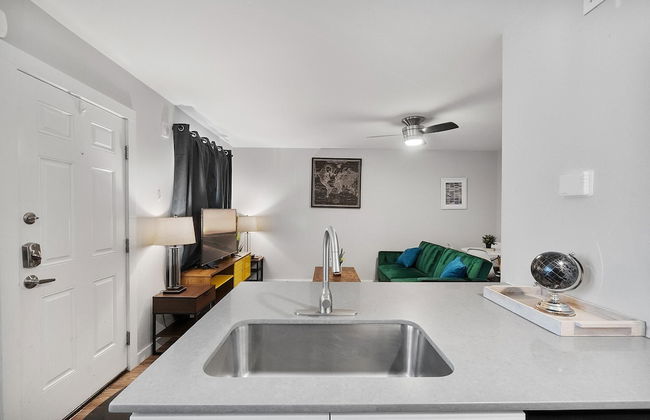 Stylish 1BR Near UT Highland Evonify - Foto 25