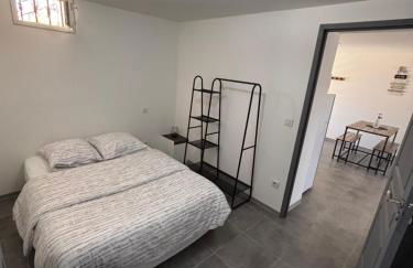 UNIQUE Appartement cosy dans villa avec piscine très bien placé - Foto 7