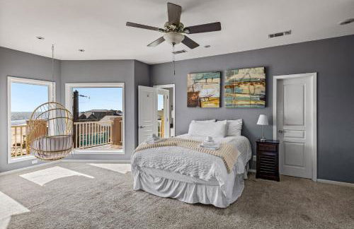 Oceanfront Galveston Beach House Steps to Sand! - Foto 24