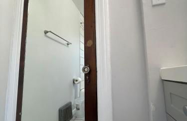 Super close to Cleveland Clinic Fairview Colibri - Foto 11