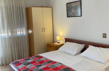 Palada House with a Private Pool - Photo 13