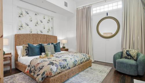 Sanctuary Historic Designer 1BR & Heated Pool - Photo 2