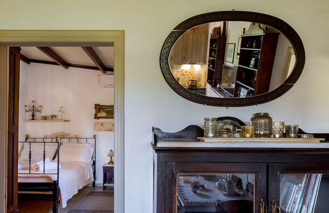 The Olive House - Photo 11