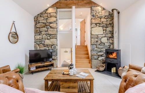 2 Bed in Llwyngwril 75026 - Photo 1