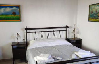 Annousa's House & Studios - Photo 33