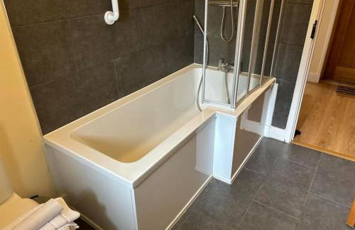 1 Coopers Cottage, Bodiam, East Sussex - Photo 3