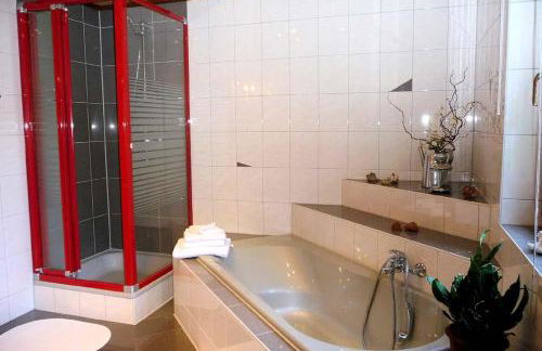 Hammerfinken-Nest - Foto 12