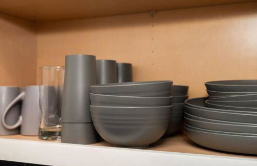 Prime OTR off Vine St, Lux Full Bed, Fast WiFi, Fully Equipped, 50in TV, Sleeps 4ppl - Foto 30