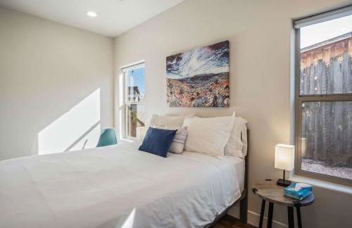 Timber & Tin H 2Bed 2Bath w Pool & Rooftop Deck - Foto 28