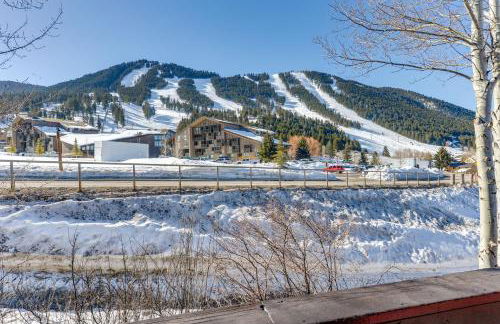 Cozy Mountain Condo Across From Snow King Ski Mtn! - Foto 27