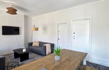 Claude Road Apartments by Switchback Stays - Photo 16