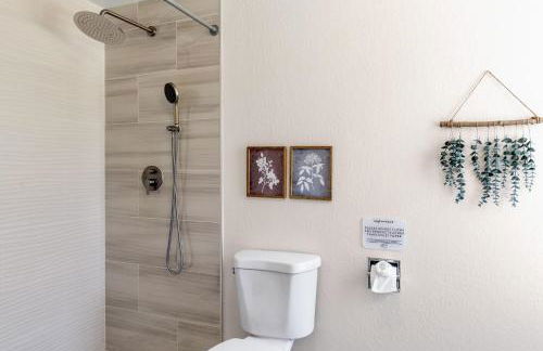 Modern Mountain View Getaway w Huge Outdoor Space - Foto 38