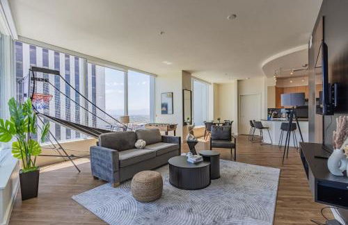 Elegant 28th Floor High Rise, Gym, Parking, Pool, Golf - Photo 19