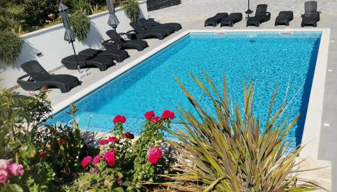 Villa Barbara & Zoran with heated swimming pool - Foto 2