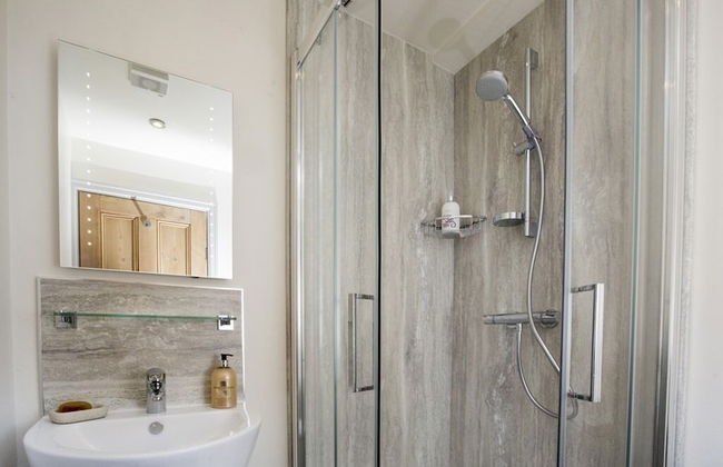 Linton Court Coach House - Photo 20