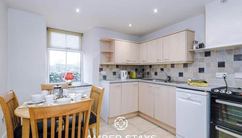 Sunny Side Barn in Cracoe North Yorkshire by Amber Stays Perfect for Big Groups and Leisure Stays, Sleep 8 and Parking - Foto 2