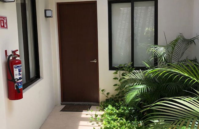 Downtown Suites Cancun - Photo 22