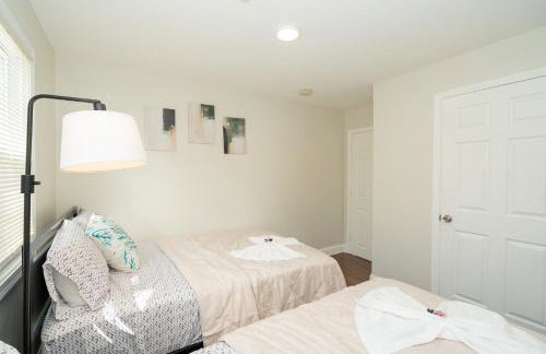 12BCozy 3BR Apartment with Koi Pond in Worcester - Foto 59