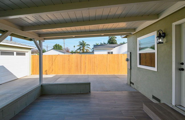 Luxury Modern Retreat w Spacious Yard Premium Comfort - Foto 9