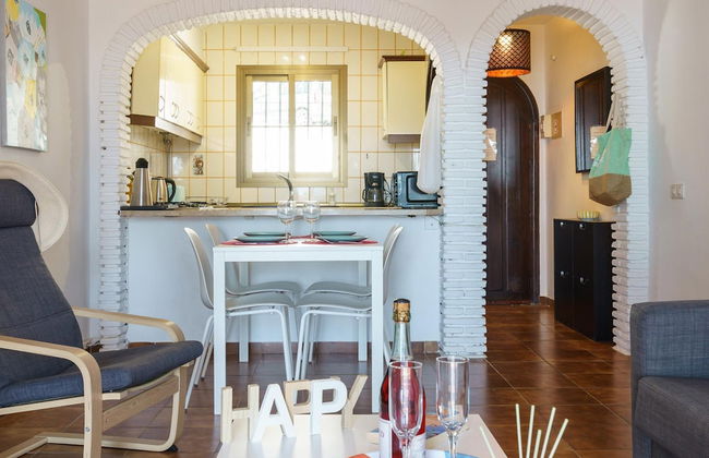 Sunny Tranquility With Pool - Foto 11